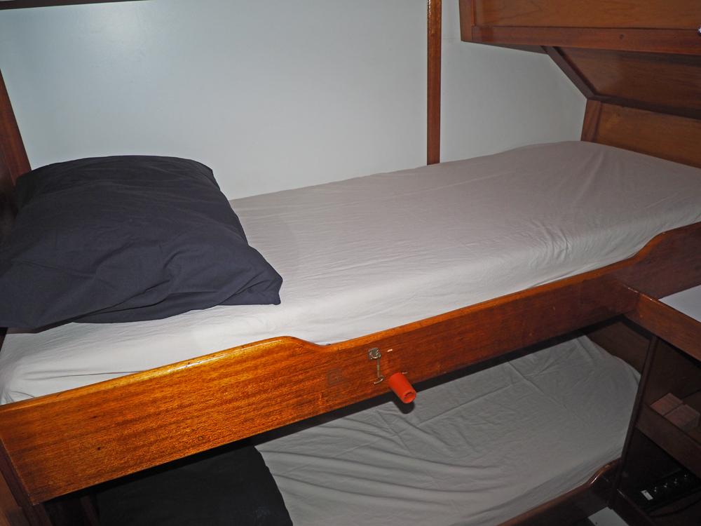 Cabin en avant, H&eacute;bergements